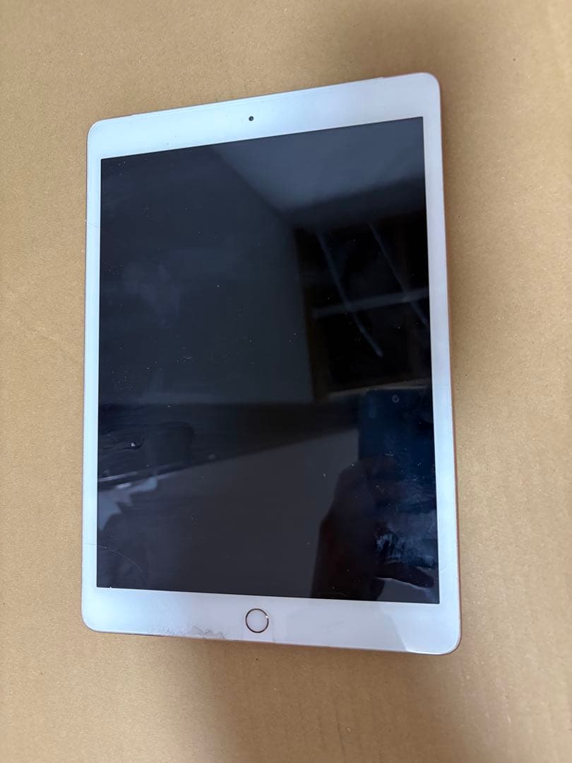 Apple iPad（第8世代）セルラーモデル　128GB