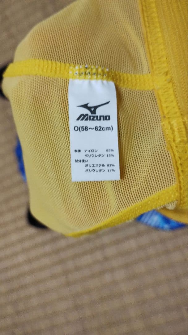 コナミスポーツクラブ　Mizuno 競泳水着 Lサイズ　キャップ　58〜62