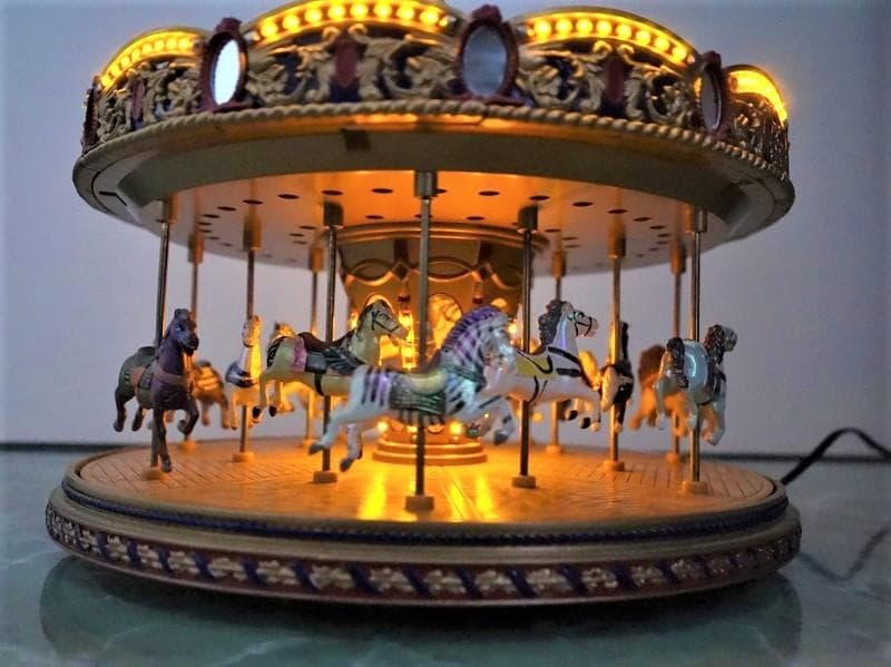 ミスタークリスマス ゴールドラベル メリーゴーランドオルゴール