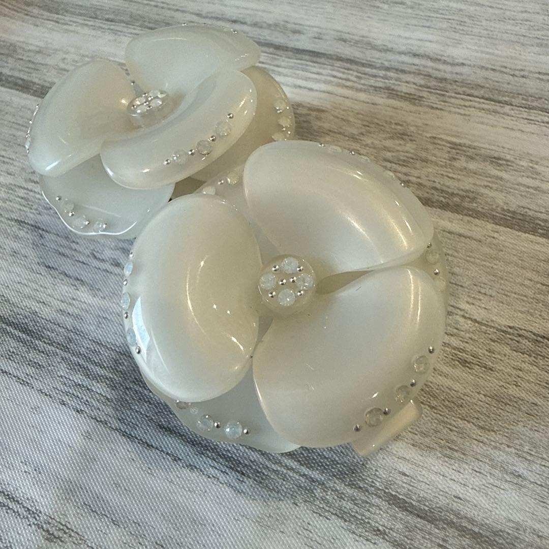 アレクサンドル ドゥ パリ 双子カメリアバレッタ