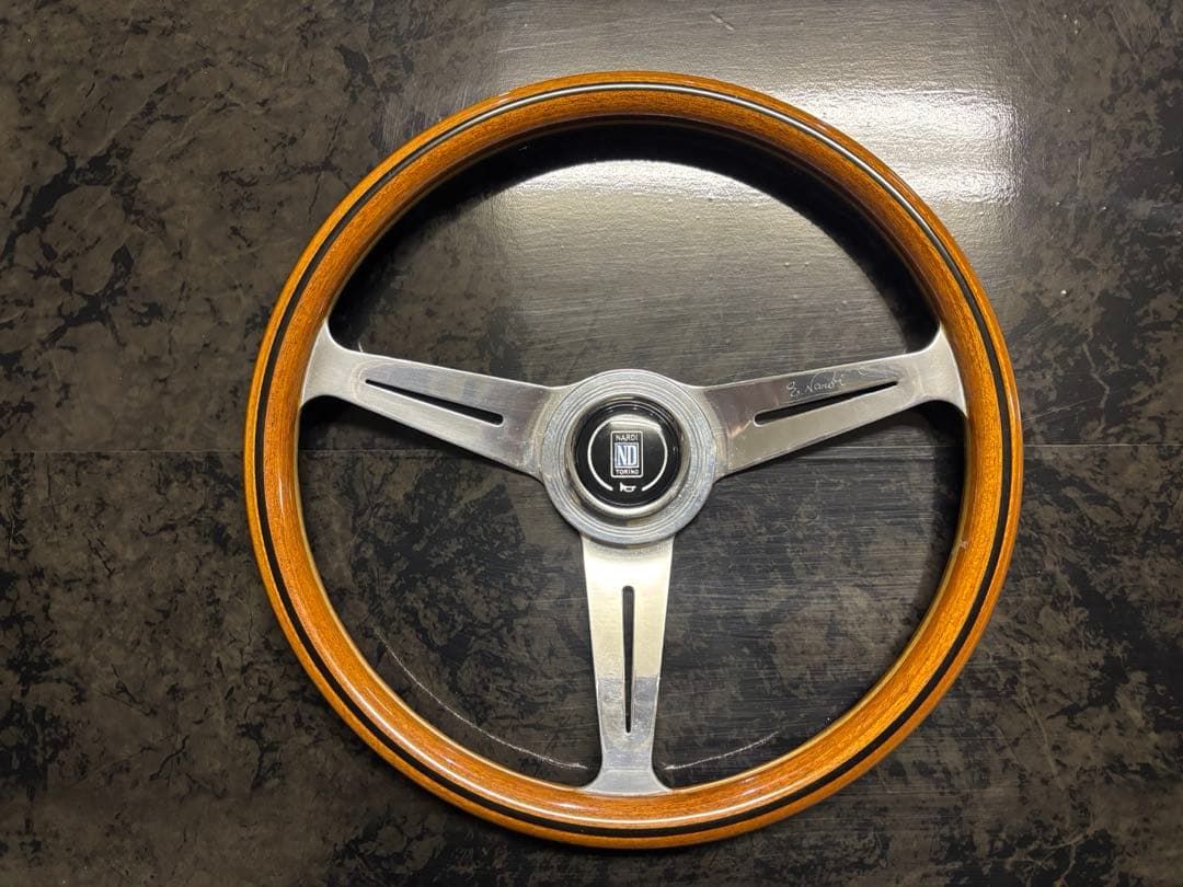 ナルディ NARDI ステアリング クラシック ウッド ホーンボタン付