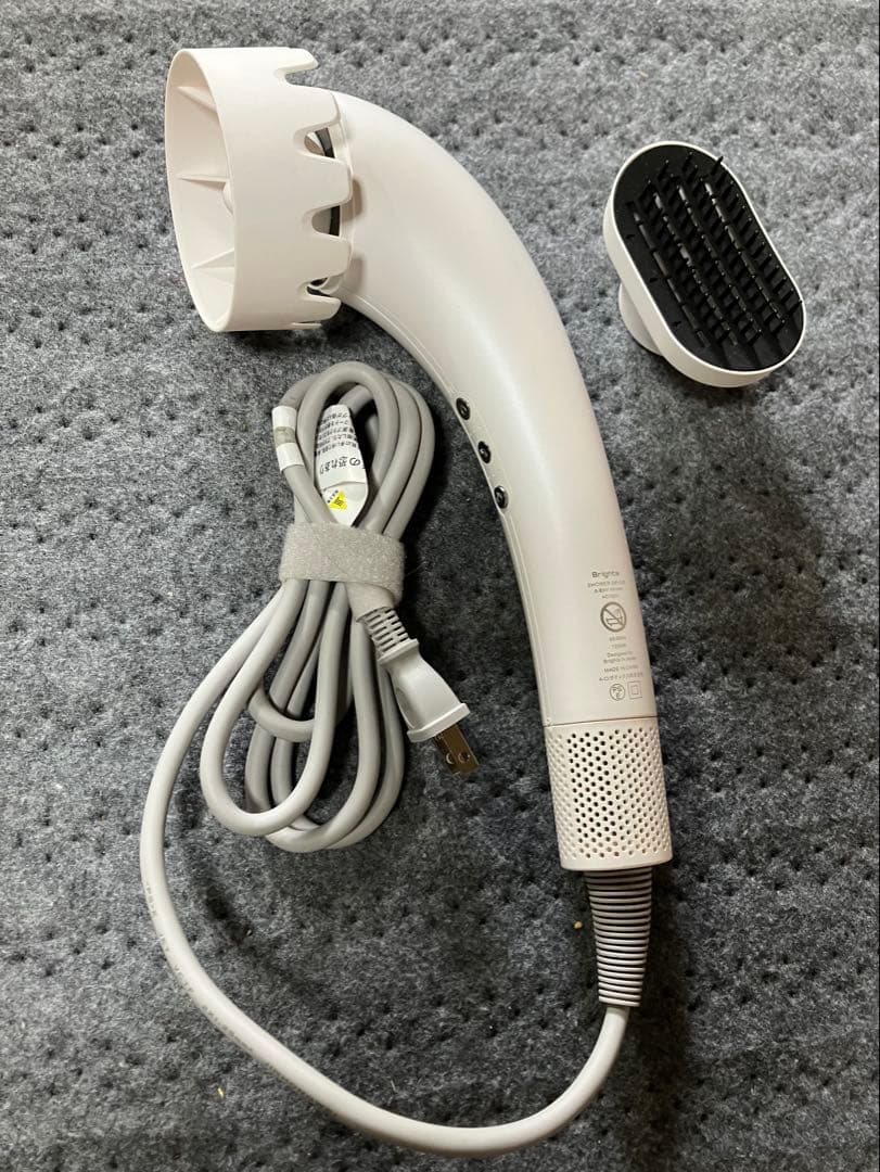 Brighteブライト　シャワードライヤー ホワイト