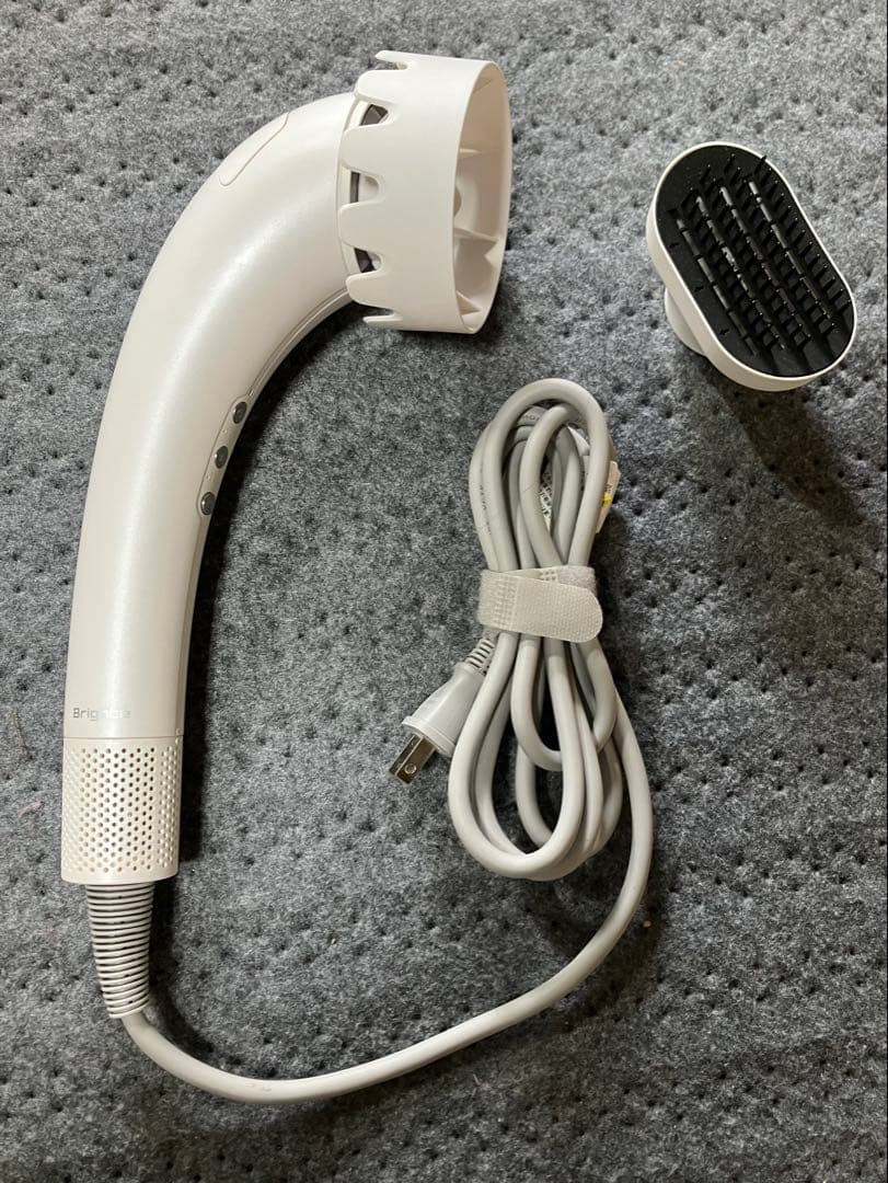 Brighteブライト　シャワードライヤー ホワイト