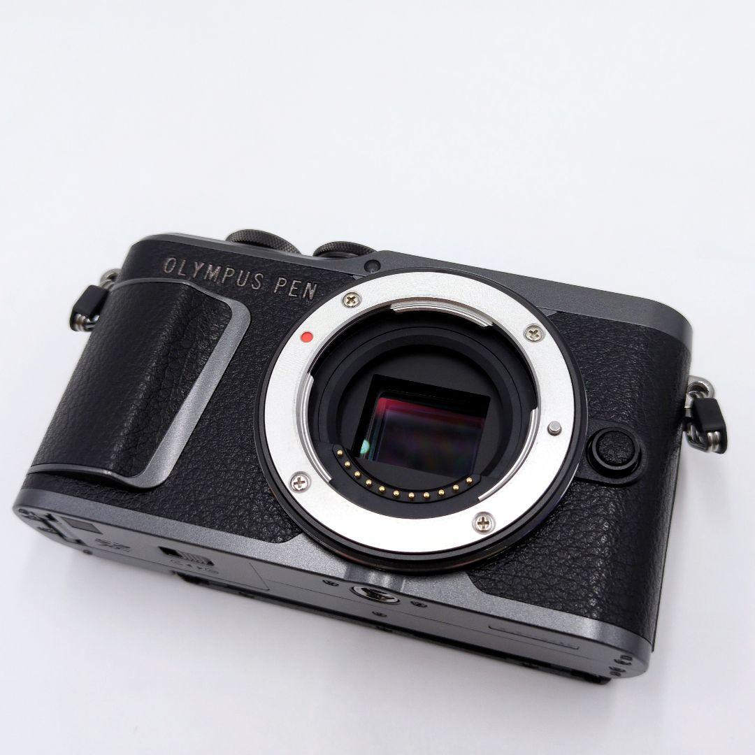 【極美品】OLYMPUS PEN E-PL10 ダブルズーム ショット数390