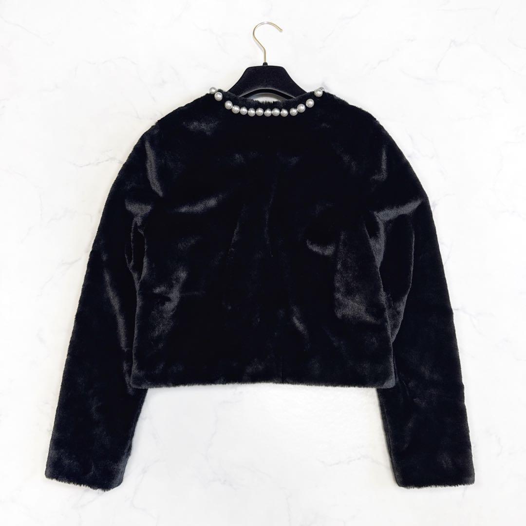 23年 TOCCA トッカ CUSHY ノーカラーフェイクファーコート ブラック