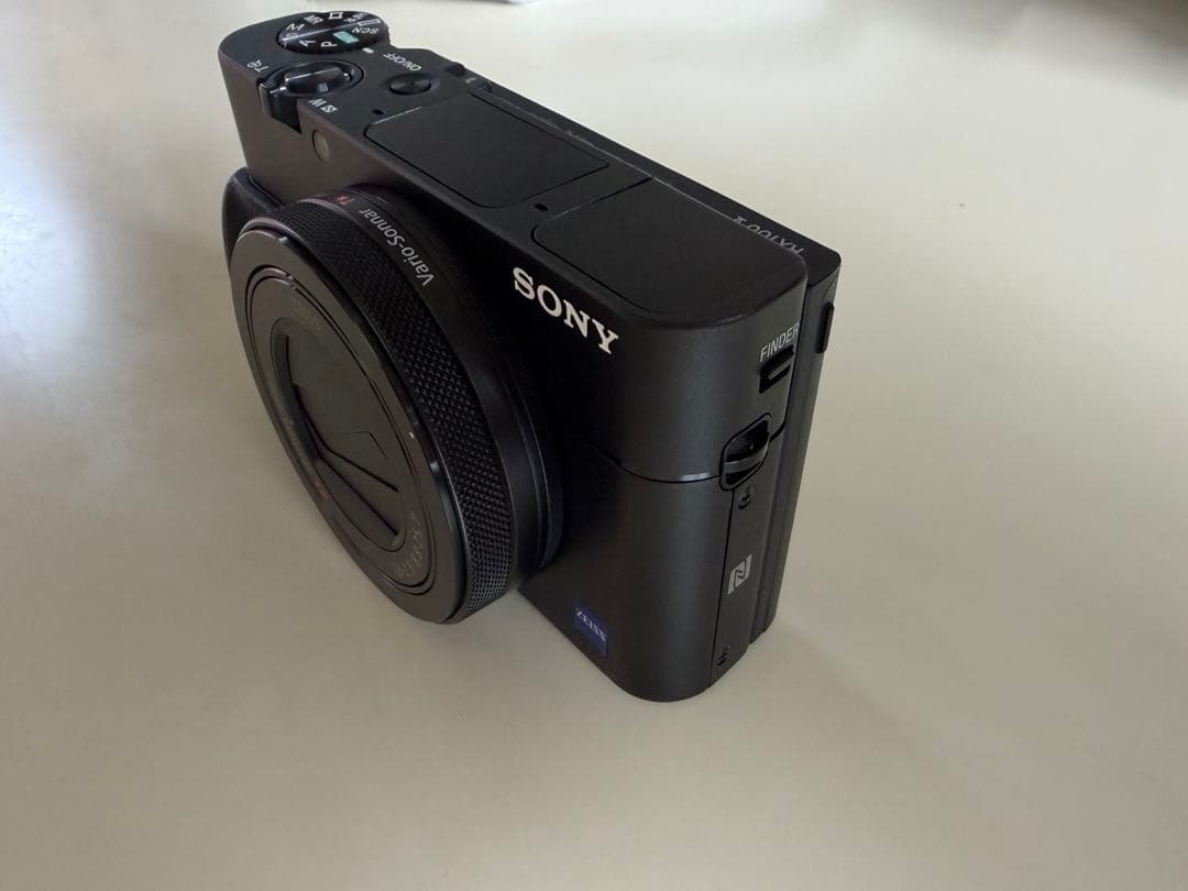 デジタルカメラ SONY DSC-RX100M5