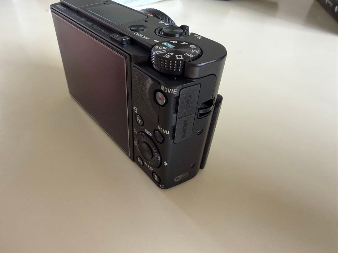 デジタルカメラ SONY DSC-RX100M5