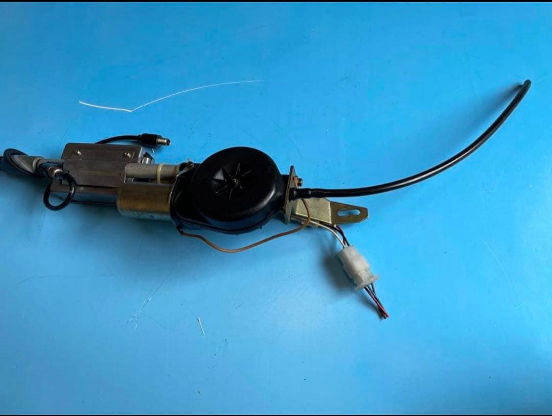 メルセデスベンツ W201 190E ラジオアンテナ