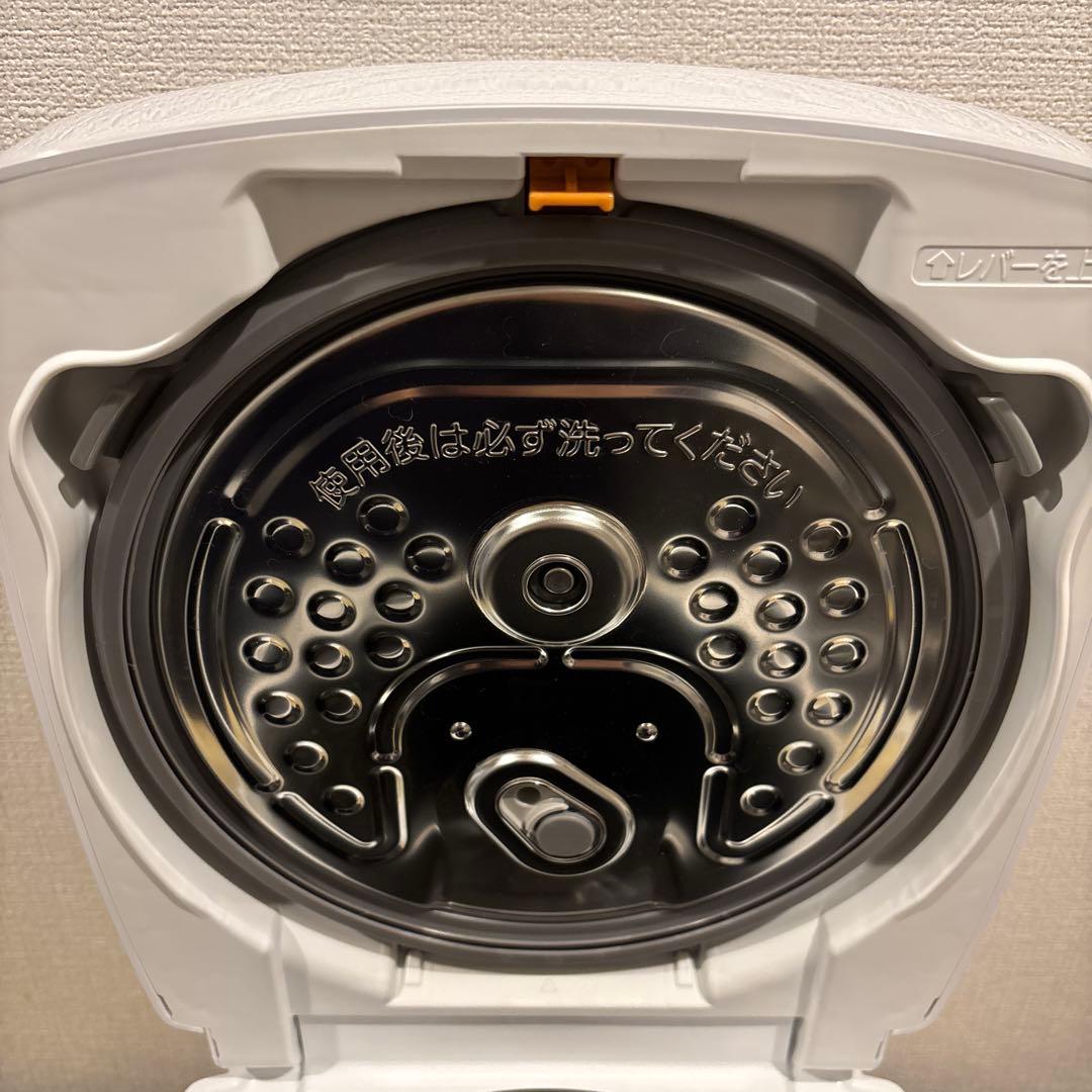 三菱 NJ-VEA10-W 2021年式　炊飯器　炭炊釜　最大5.5合