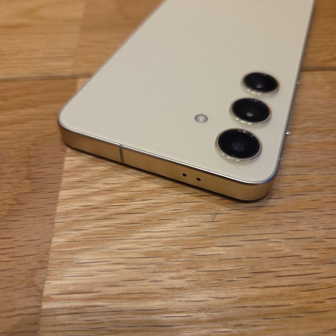 Samsung Galaxy S24 本体