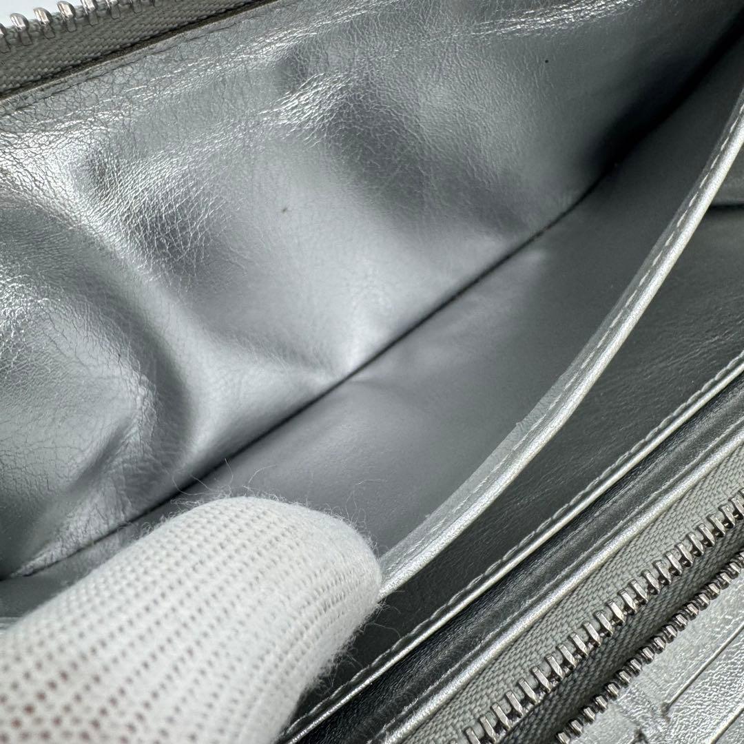 ルイヴィトン スハリ レザー ジッピーウォレット ラウンドファスナー長財布