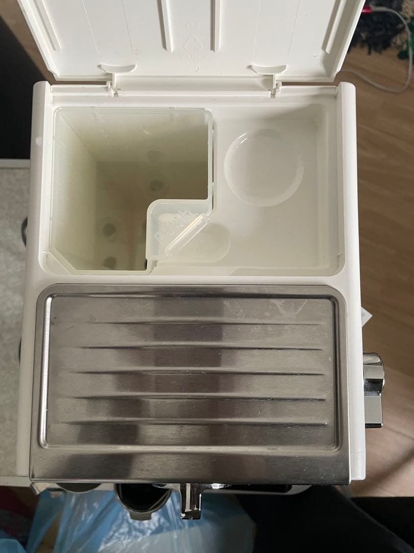 デロンギ DeLonghi ECP3220J エスプレッソマシン ホワイト