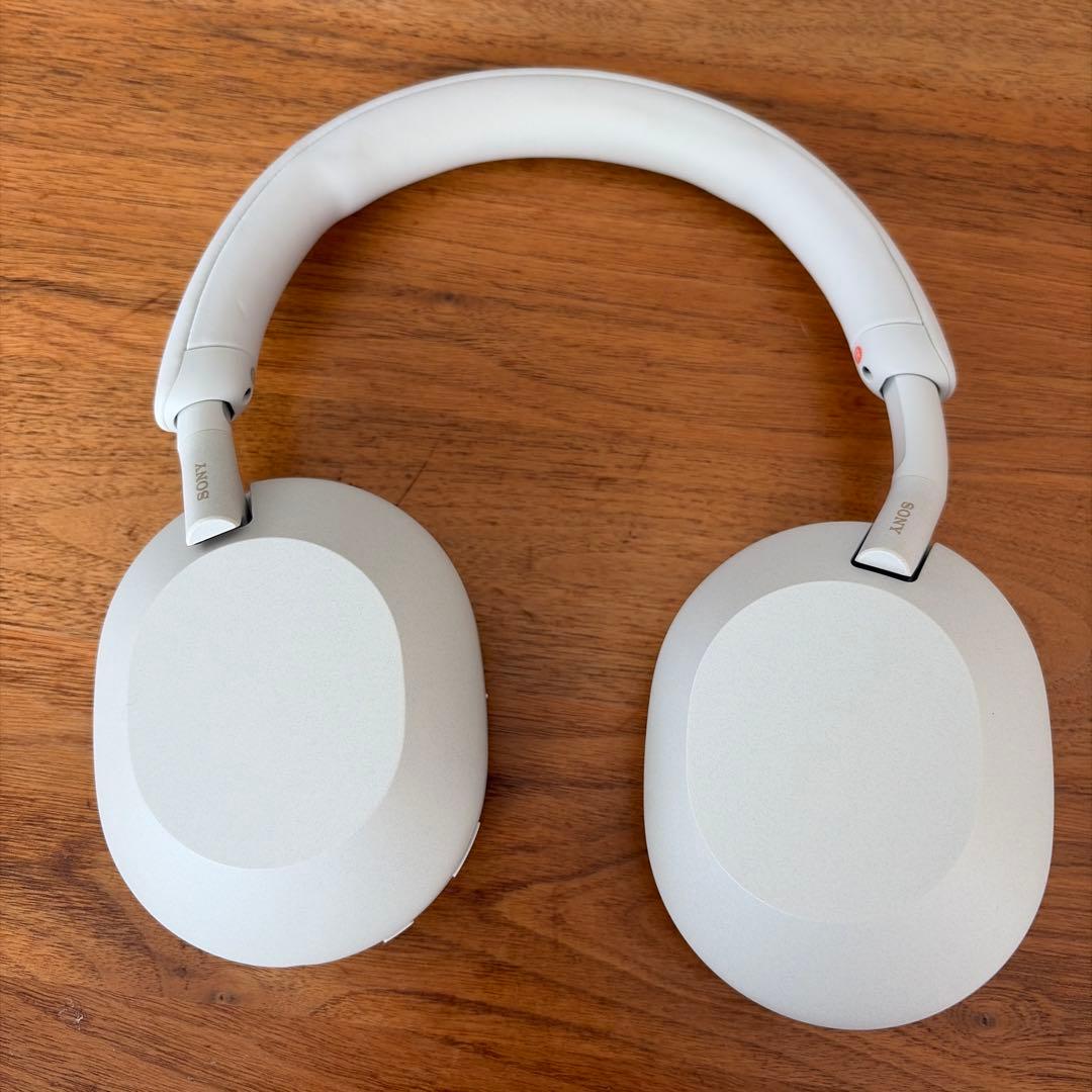 Sony wh-1000xm5（シルバー） ワイヤレスヘッドホン