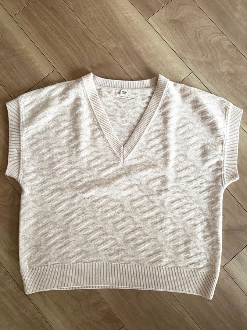 エルメス Hモチーフニットベスト