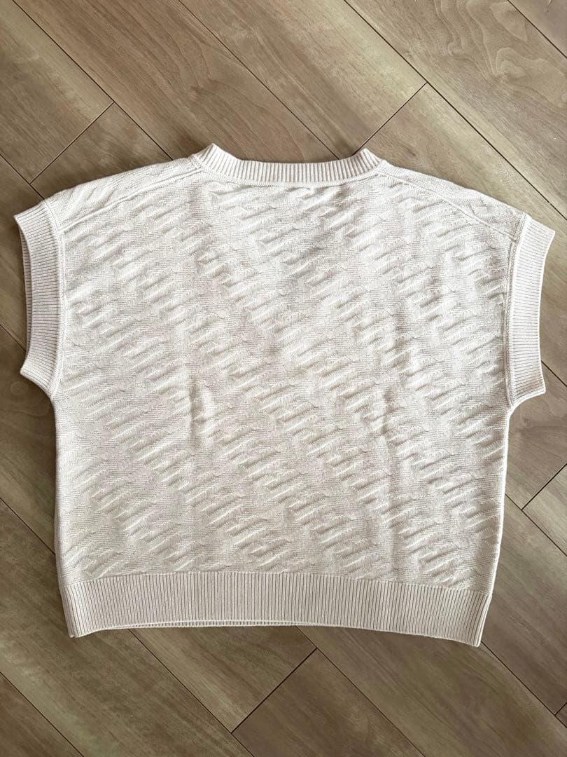 エルメス Hモチーフニットベスト