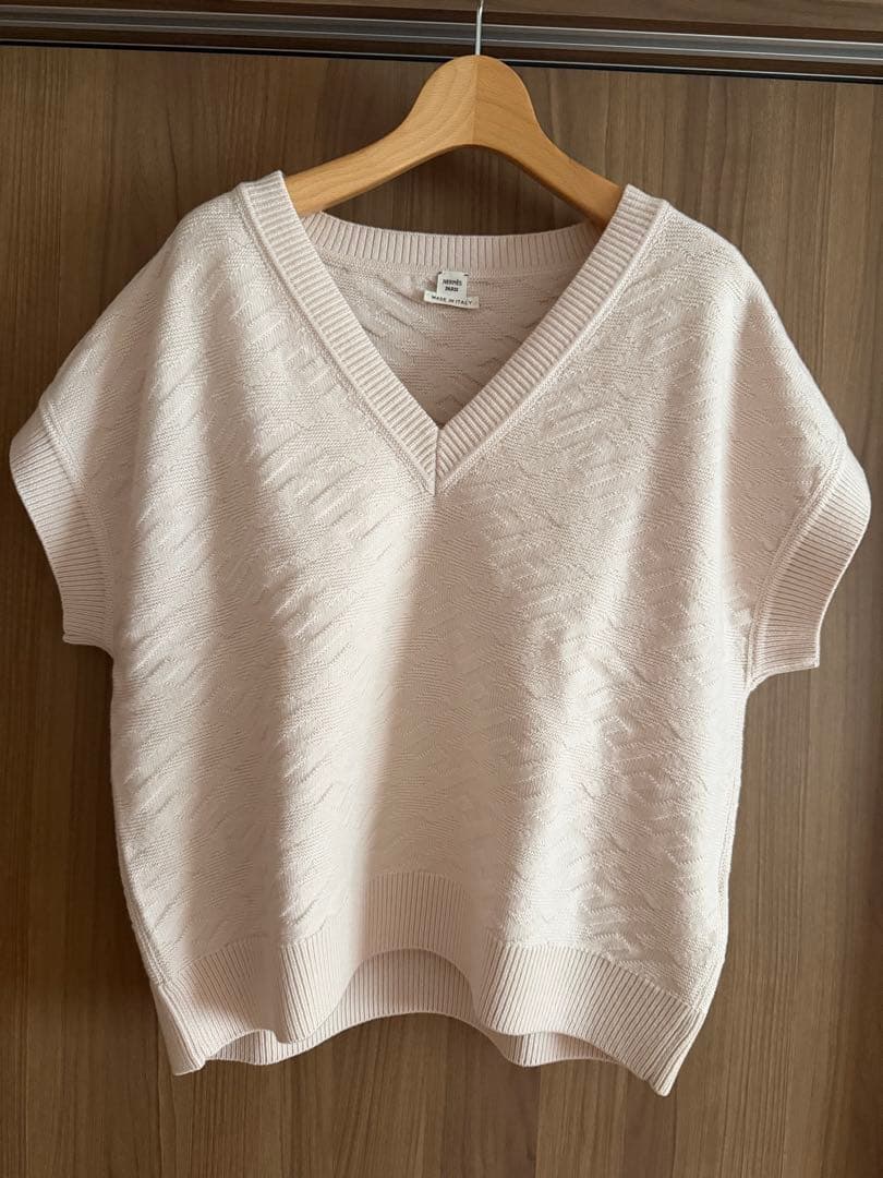 エルメス Hモチーフニットベスト