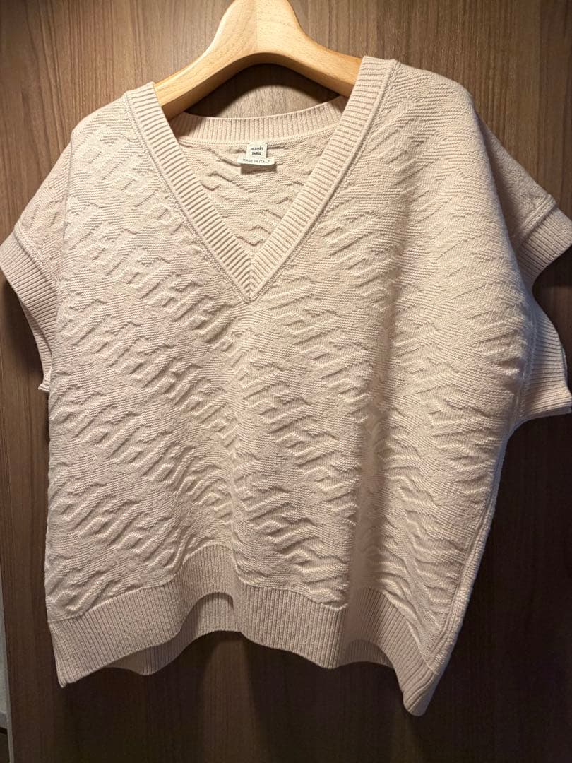 エルメス Hモチーフニットベスト