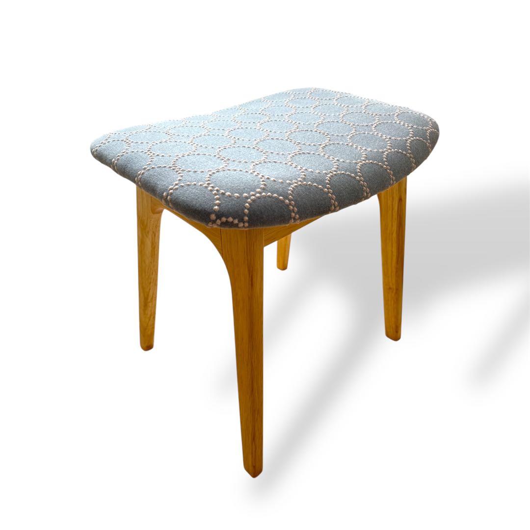 【北欧スタイル】ミナペルホネン生地使用スツール　オットマン　イス　家具