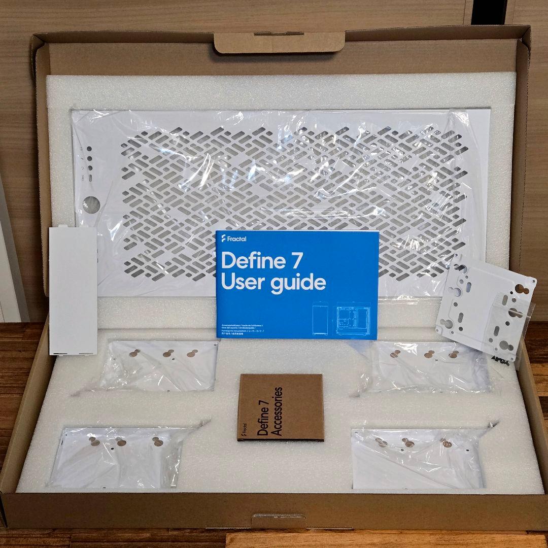 Define 7 Solid FD-C-DEF7A ホワイト