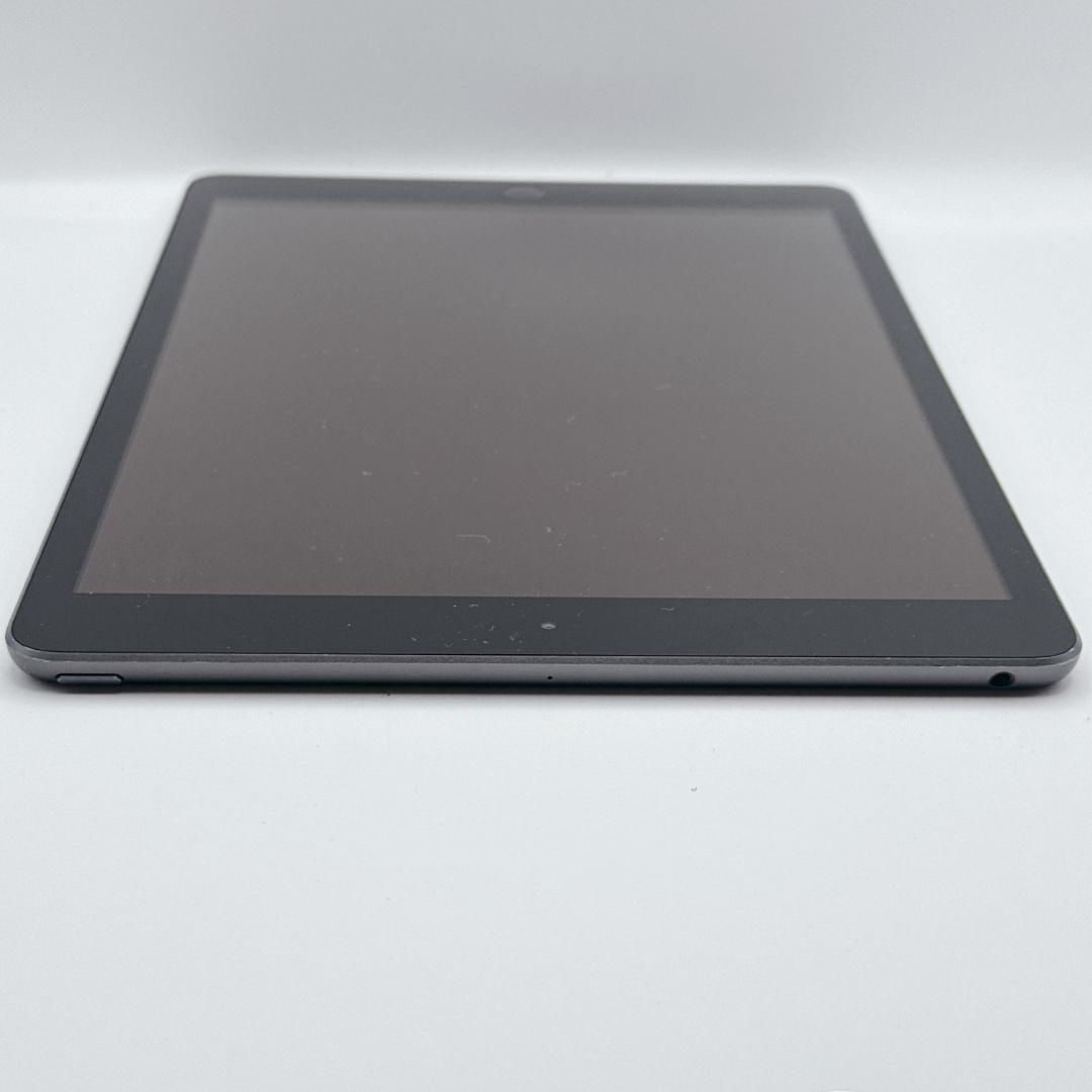 専用予約済み【美品】iPad (第7世代) 32GB Wi-Fiモデル スペース