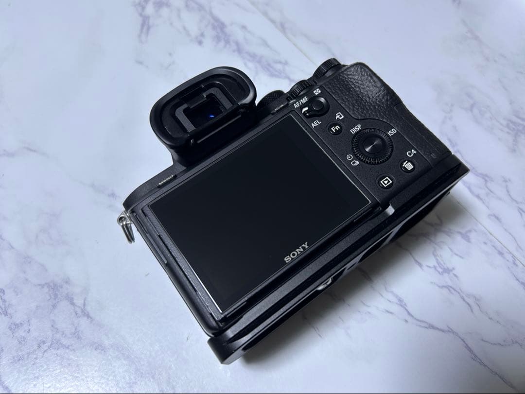 SONY α7 II ボディ ILCE-7M2 （シャッター回数15,100回）