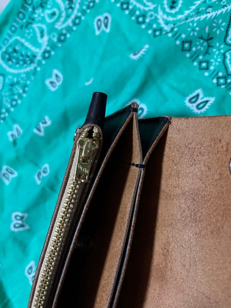 ロングトラッカーウォレット　三層　丘染め　ハンドメイド　スタッズ