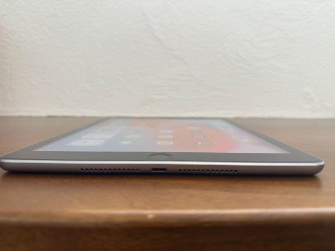 Apple iPad 第6世代 128GB Wifi 電池最大容量90%