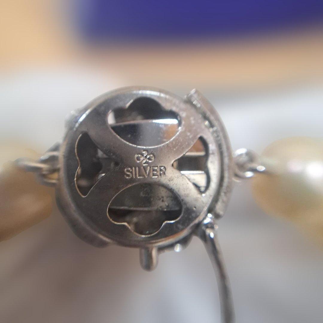 ホワイトパールネックレス