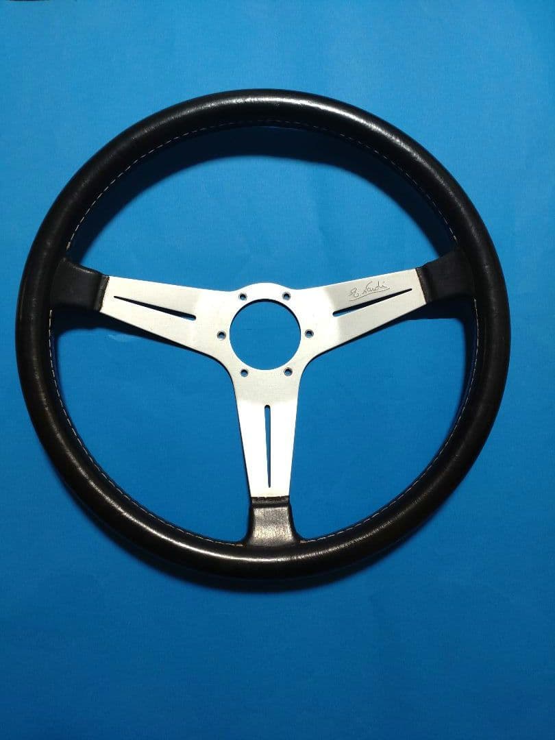 【NARDY classic】ナルディ クラシックステアリング レザー380mm