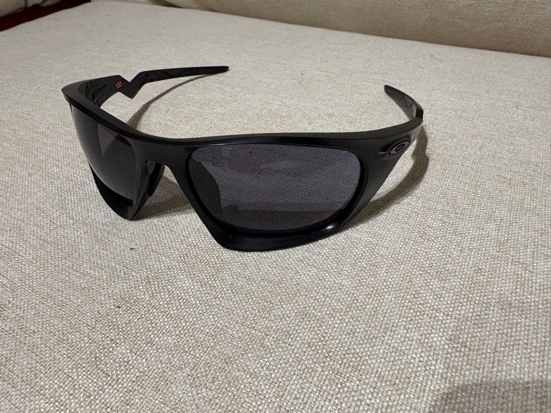 Oakley ラテラリス　サングラス