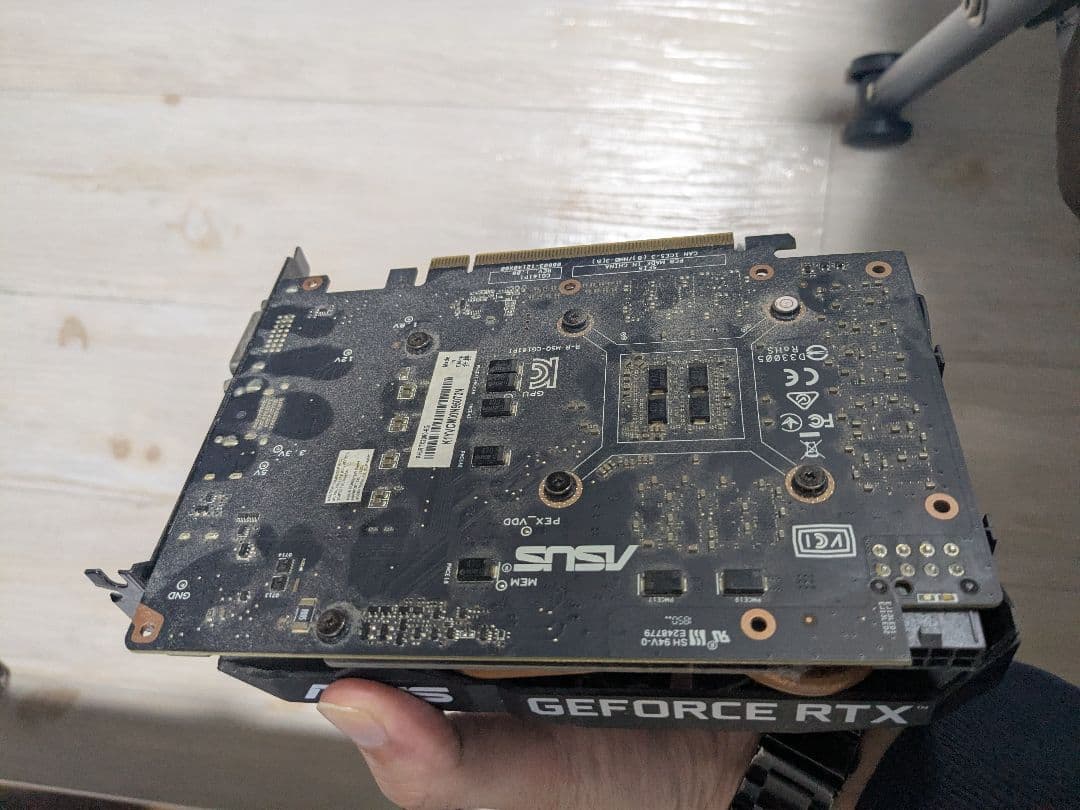 ASUS GeForce RTX2060 グラフィックボード
