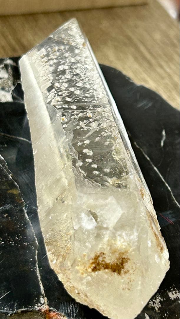 ディアマンティーナ産 スターブラリークォーツ 星屑を閉じ込めた高透明ポイント