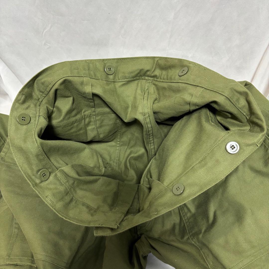 スウェーデン軍　60's コットン ユーティリティー カーゴパンツ　未使用　実物