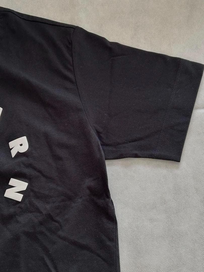 再入荷 大人もOK MARNI シャツ 半袖 ロゴ ブラック 12Y 150cm