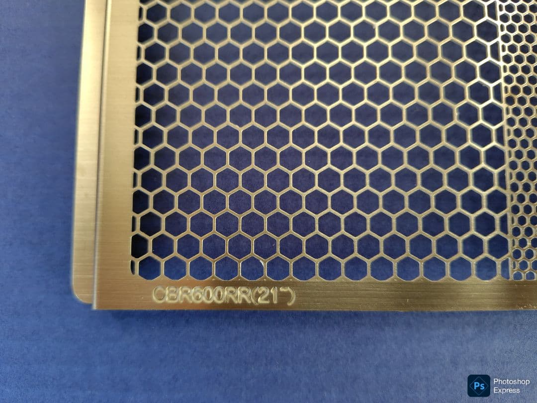 ラジエターコアガード　CBR600RR エッチングファクトリー