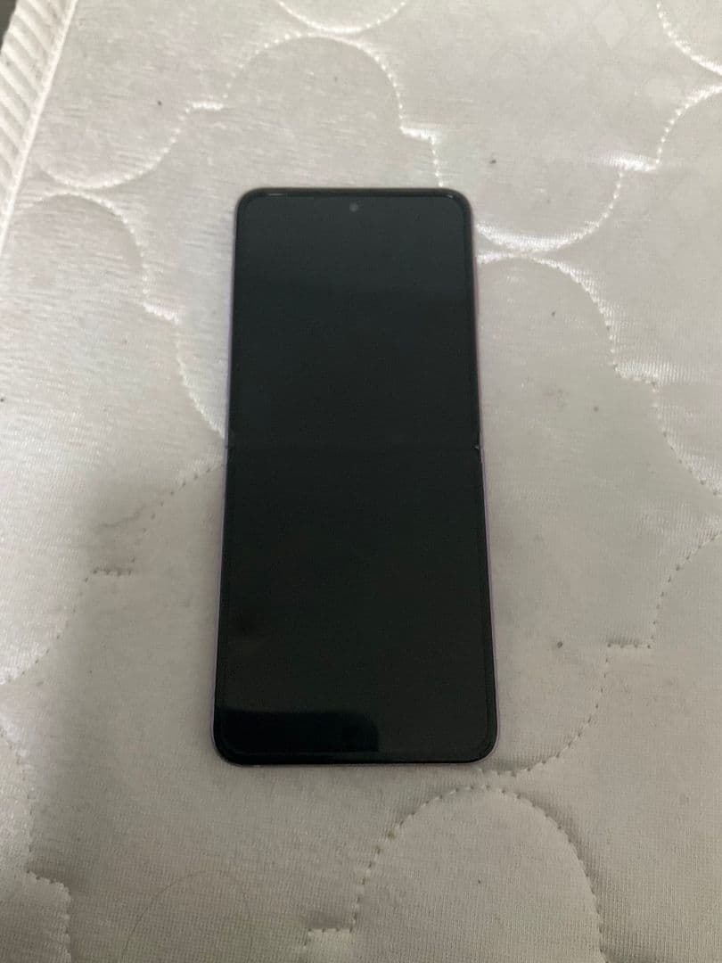 美品！Samsung galaxy Z Flip3 パープル