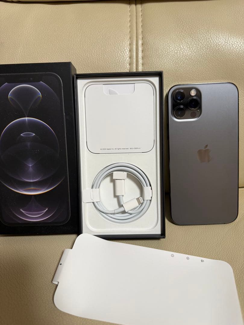 美品 iPhone 12 Pro グラファイト 本体256GB
