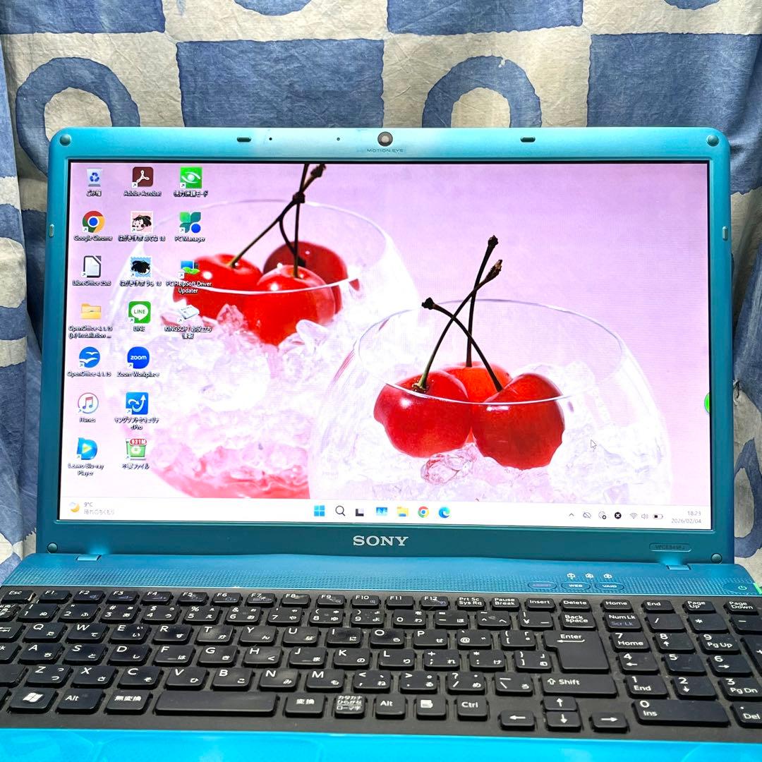 高性能SSD240GB☆i7☆人気のVAIO♡綺麗なブルー♪カメラ付！Win11