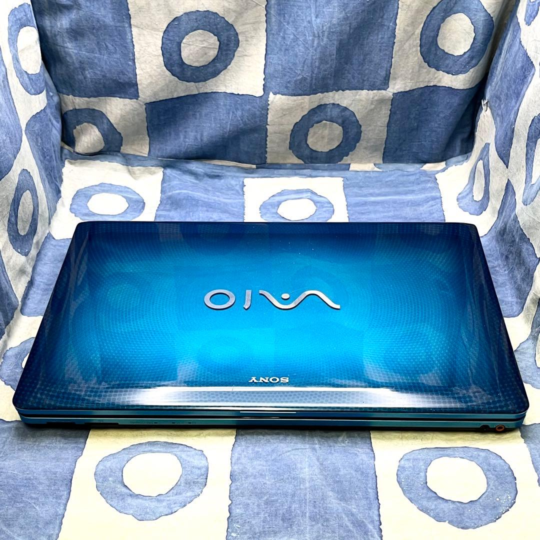 高性能SSD240GB☆i7☆人気のVAIO♡綺麗なブルー♪カメラ付！Win11