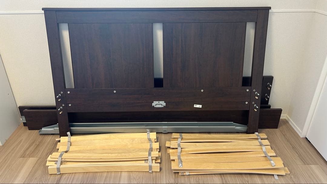 ダブルベッドフレーム IKEA