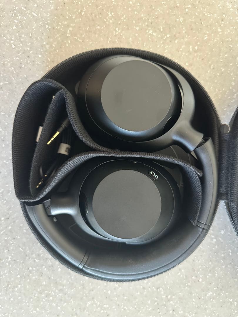 SONY ULT 重低音ワイヤレスヘッドホン