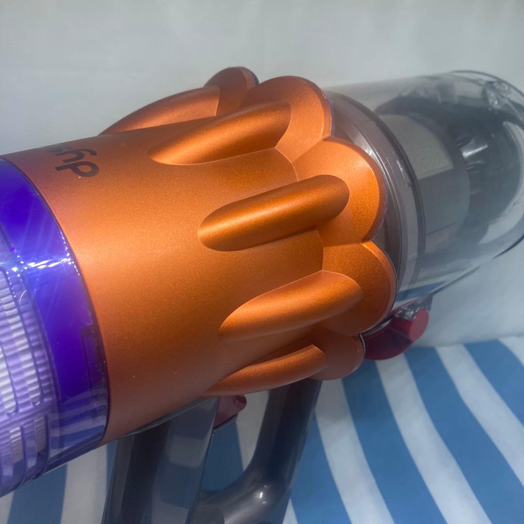 朝夕さん専用ダイソン　ＳＶ１８簡易分解清掃、メンテナンス済み（本体のみ）