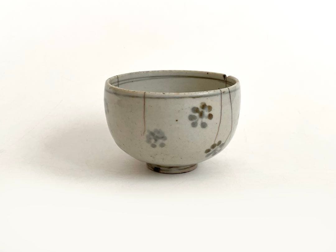 骨董　アンティーク　古伊万里　こんにゃく印判　花文様　小碗　カップ　金継ぎ用