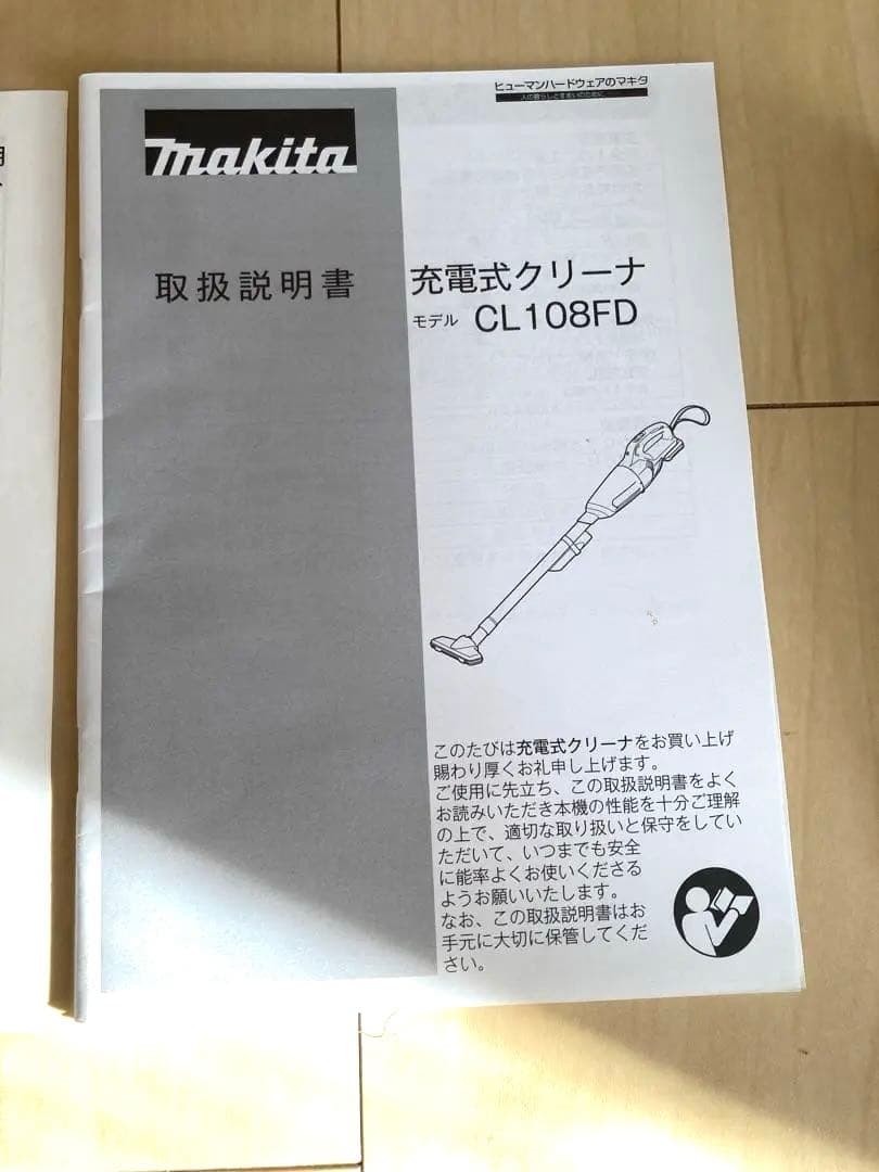 マキタ　CL1:08FDモデルステック型クリーナーコードレス　中古品　取説付