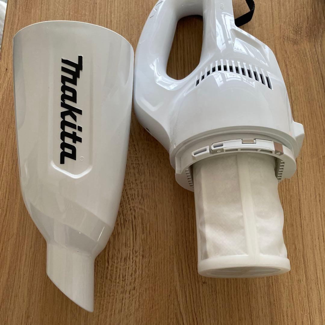 マキタ　CL1:08FDモデルステック型クリーナーコードレス　中古品　取説付