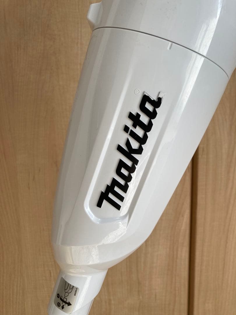 マキタ　CL1:08FDモデルステック型クリーナーコードレス　中古品　取説付