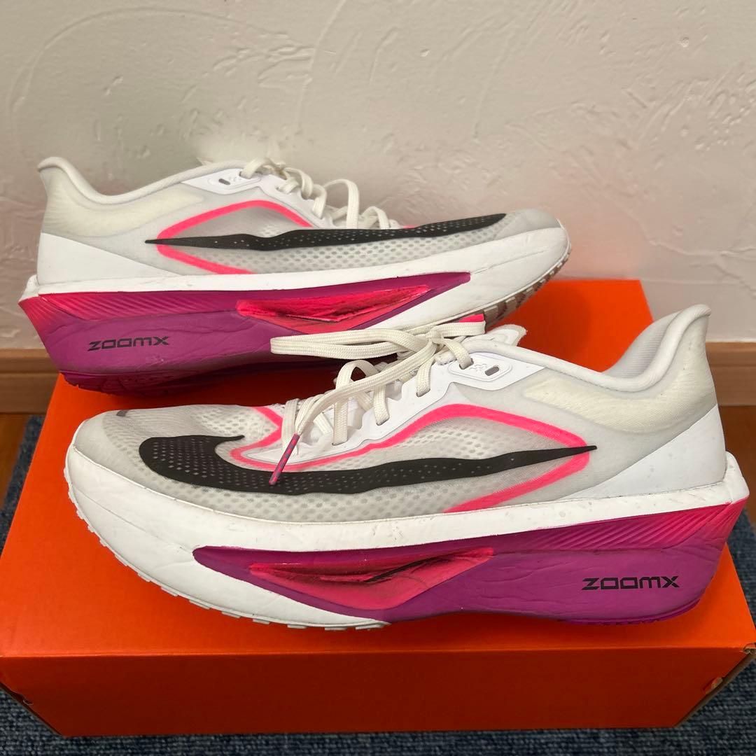 ナイキ　ズームフライ6 26センチ