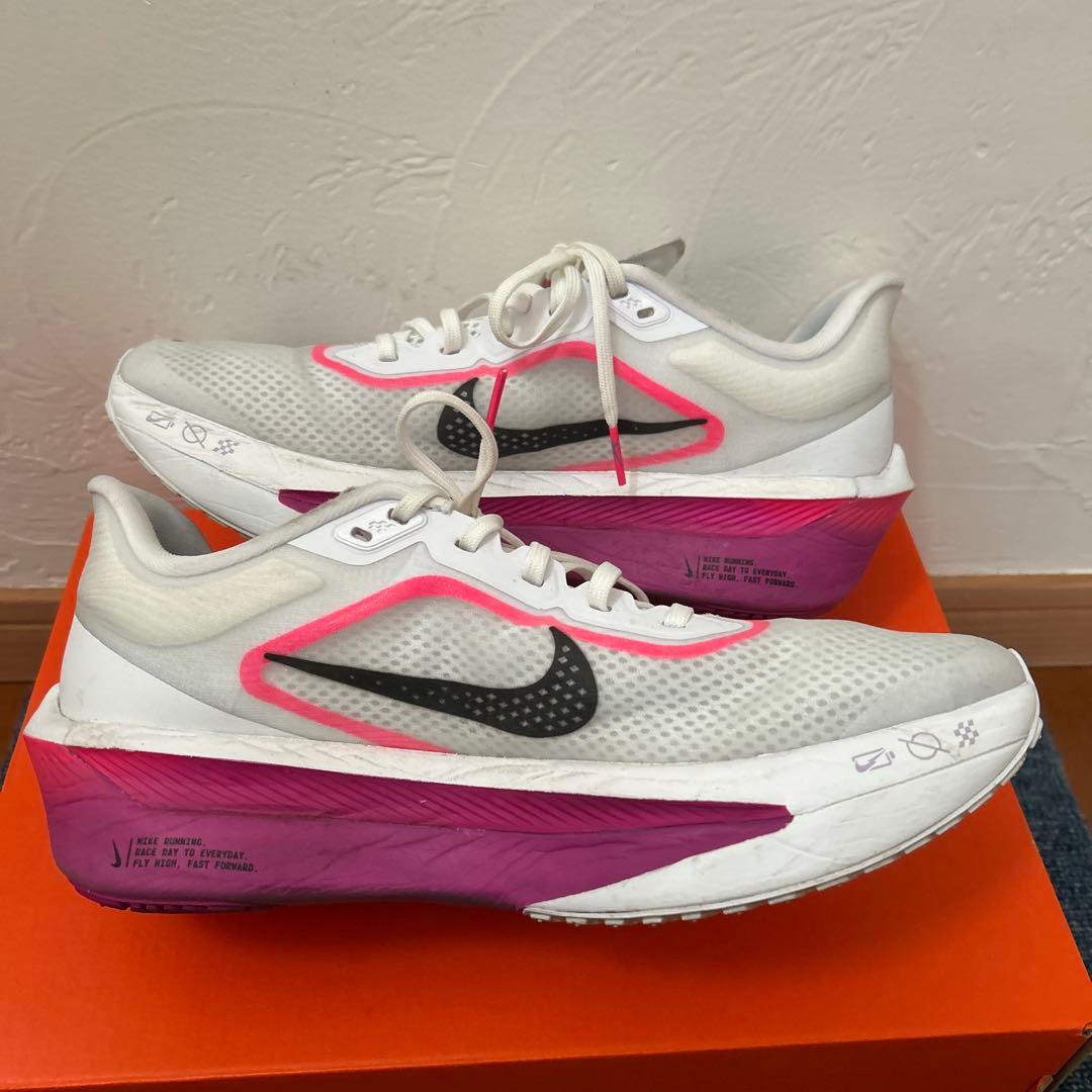 ナイキ　ズームフライ6 26センチ