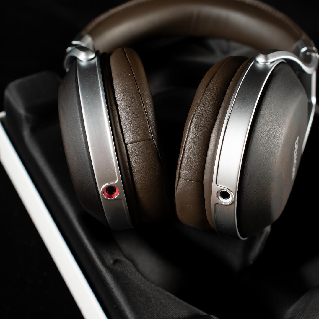 は*読様 DENON AH-D5200 ヘッドホン 密閉型 木製ハウジング 美品