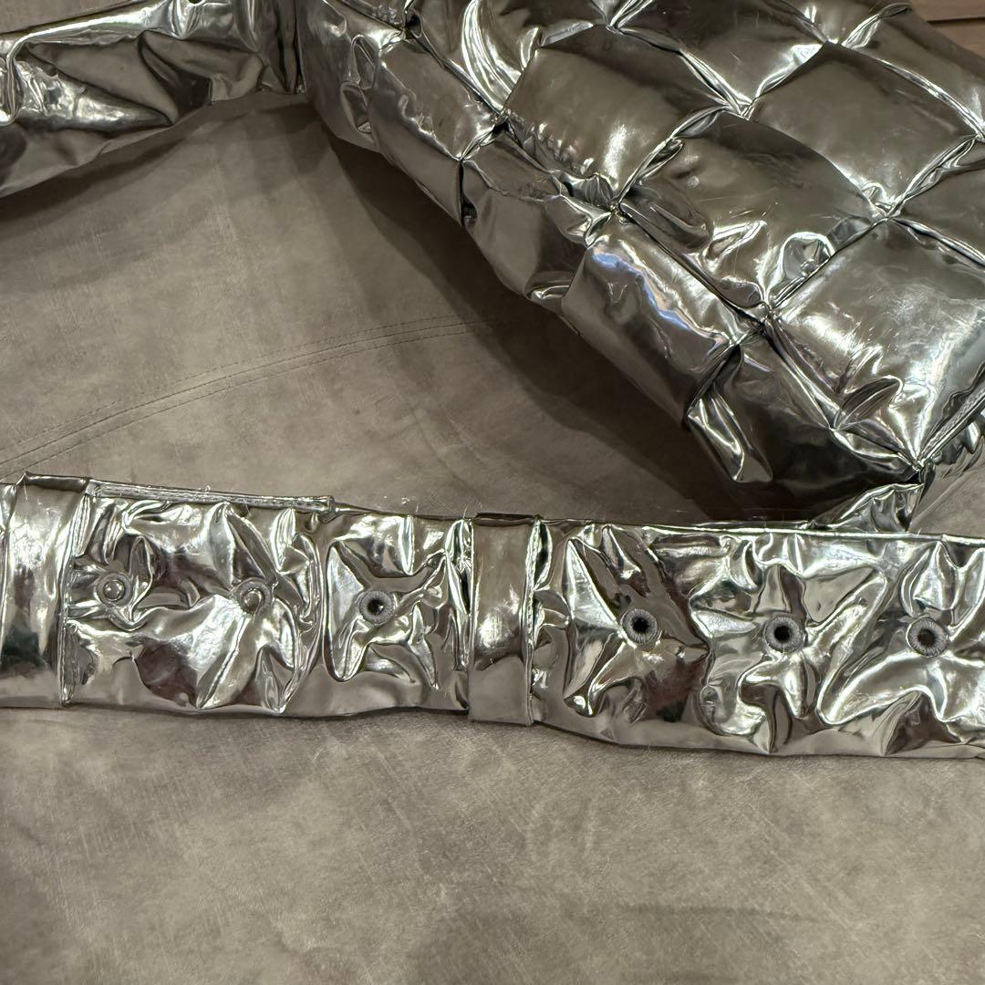 激レア! BOTTEGA VENETA カセット シルバーショルダーバッグ